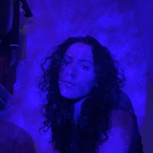 Meet your Posher, Alison